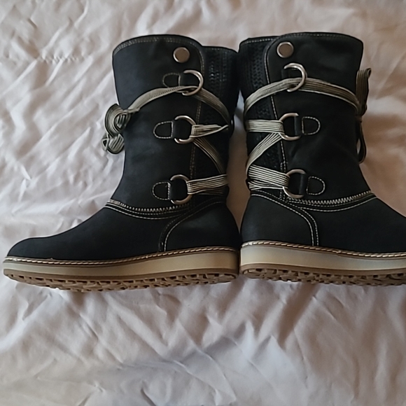 Woman's Boot - Picture 5 of 7